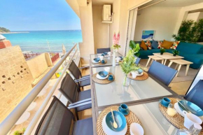 Magnificent 85m with balconyin FRONT OF SEA